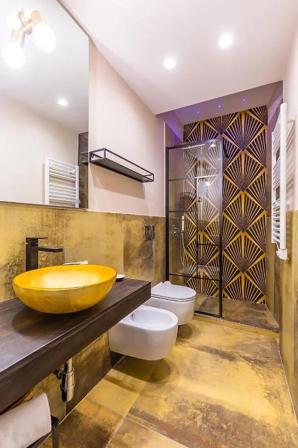 Golden Shell At Historical Center By Napoliapartments Apartment