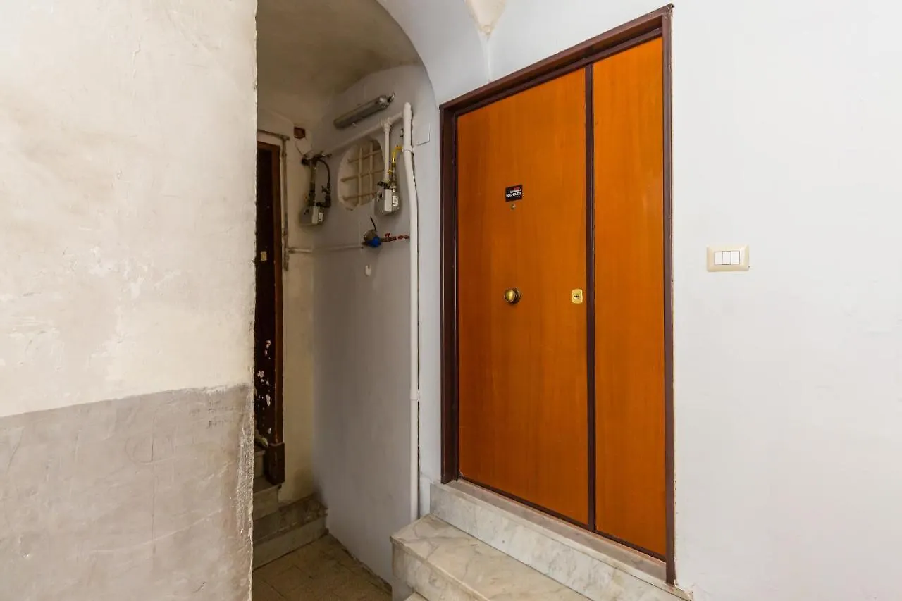 Apartment Golden Shell At Historical Center By Napoliapartments