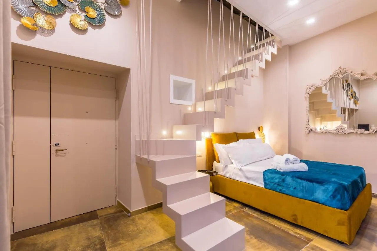 Golden Shell At Historical Center By Napoliapartments Italy