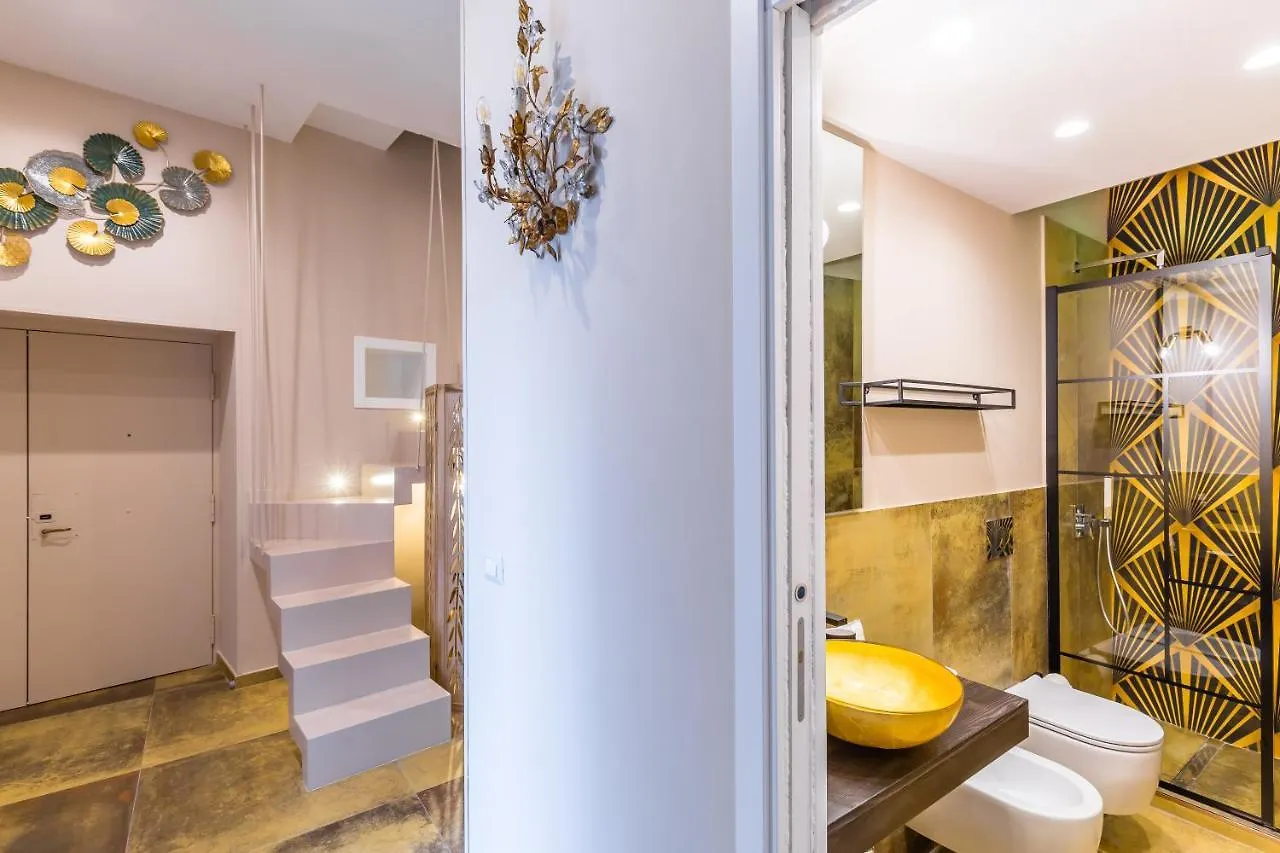 Golden Shell At Historical Center By Napoliapartments 0*, Naples Italy